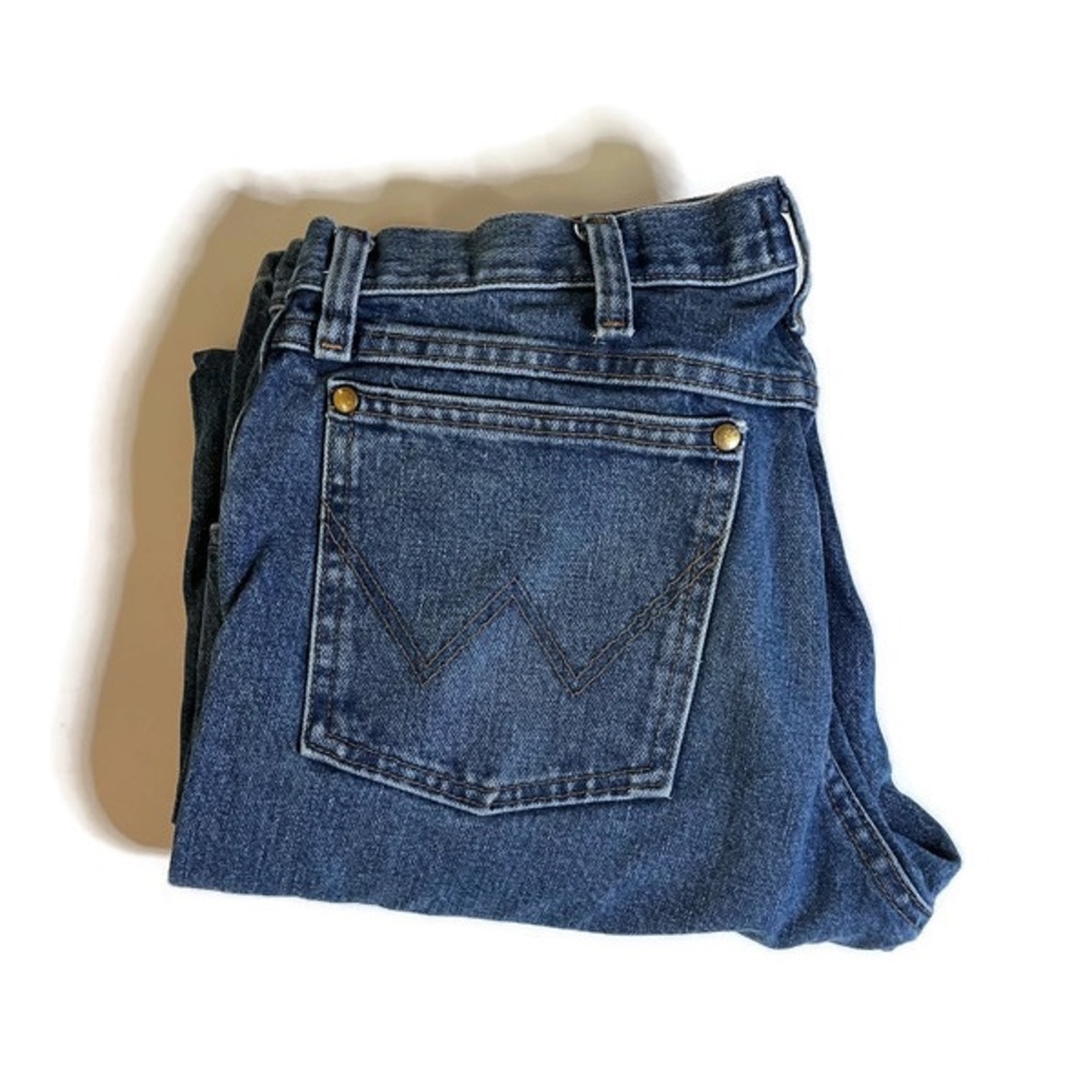 Wrangler jeans color blue regular fit size 32x30